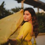 Aparna Dixit Instagram - 💛