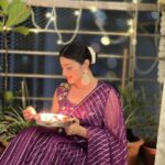 Aparna Dixit Instagram - ✨🪔 शुभ दीपावली 🪔✨ Outfit @sheelasuthar.in PR @mad.micron_ Styling @littlepuffsofhappiness @_vaishnavii.3011