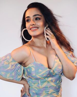 Apoorva Arora Instagram - 🏖️ ☀️
