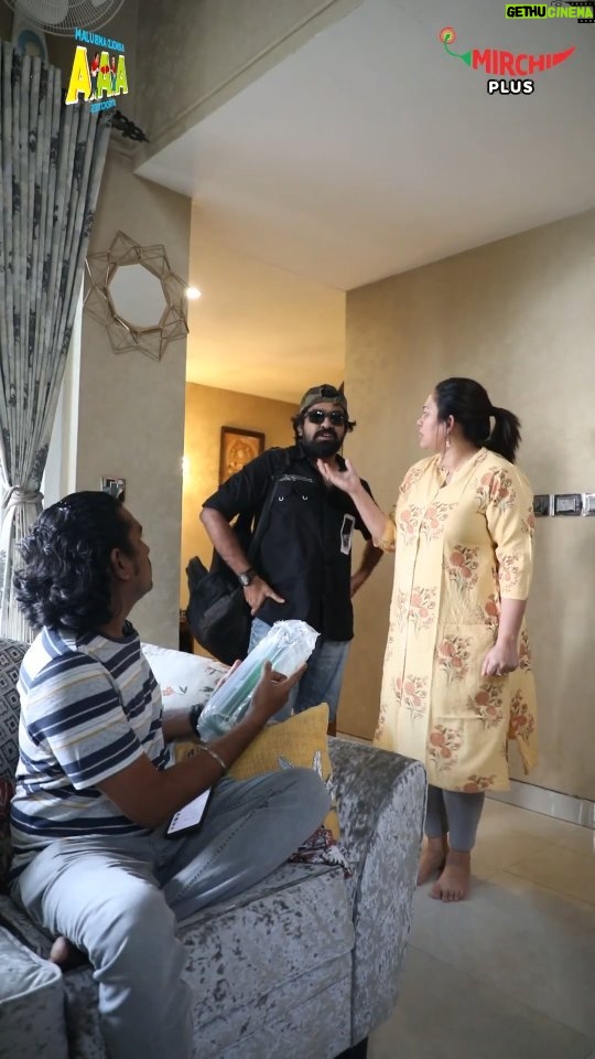 Archana Chandhoke Instagram - வந்துட்டான் யா வந்துட்டான்! | AAA | Season -2 | EP 16 Ft @archanachandhoke @mirchi_dq @mirchi_arunjk Concept @nithya.ravindran Script & Direction : @mirchi_arunjk Camera @dpk__deepak_ SFX @akashmuzic Subtitles @pavichandrasekaran Edit @dpk__deepak_ #reels #instareels #1minwebseries #funnyreel #love #funnyvideos #comedyvideos #webseries #husbandandwife