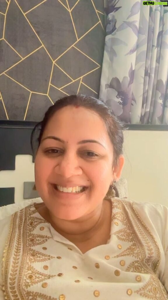 Archana Chandhoke Instagram - It’s world smile day!! There are so many faces, things and moments that bring the smile on our face!! What brings the smile on your face ?? Share in the comments section ❤️ #worldsmileday