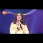Archana Chandhoke Instagram - அப்புறம் எதுக்கு Waiting-u.. Reminder-ah Set பண்ணு Enjoy பண்ணு...!!!🕺🏻🔥 Saregamapa Lil Champs | நிலா பாடல்கள் சுற்று | Saturday at 7pm | Sunday at 6.30pm. #SaregamapaLilChamps3 #SaregamapaLilChamps #Abhirami #SriNivas #Saindhavi #Sneha #Archana #ZeeTamilPromo #Promo #ZeeTamil