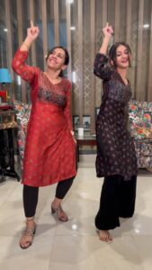 Archana Chandhoke Instagram - Lateeee to the trend but @zaaravineet.offl promised to do this with me. So here we are ❤️ Eppdudiyum aaduvomeeeee 🥰 #dance #dancer #ramaiyavastavaiya Chennai, India
