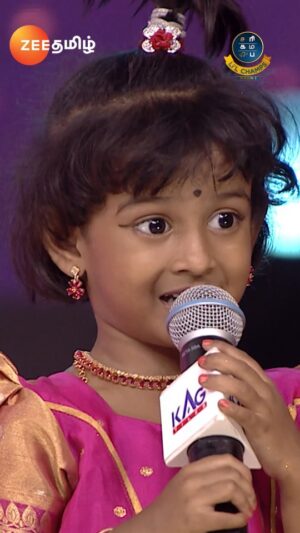 Archana Chandhoke Instagram - என்னைய வச்சு ஒன்னும்
காமெடி கீமெடி பண்ணலையே...!!!🤣
Saregamapa Lil Champs | Saturday and Sunday at 7pm.

#SaregamapaLilChamps3 #SaregamapaLilChamps #VijayPrakash #Karthick #Abhirami #Saindhavi #SriNivas #Archana #kavina #Hamar #ZeeTamil