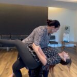 Archana Chandhoke Instagram – This was a one take dance with no practice and so very random. It’s awesome how we still managed to do almost the same steps and coordinated so well ❤️ just love it 😍 @archanachandhoke pinrom ma 😄

#dance #dancereels #sisterlove #sister #sisterhood #dancer Chennai, India