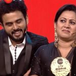 Archana Chandhoke Instagram - கலக்கிட்ட Acchuma...!!!❤️‍🔥💯 Zee Tamil குடும்ப விருதுகள் 2023. #ZeeTamilKudumbaVirudhugal2023 #ZTKV #ZTKV2023 #ZeeOnTheGo #Archana #ZeeTamil