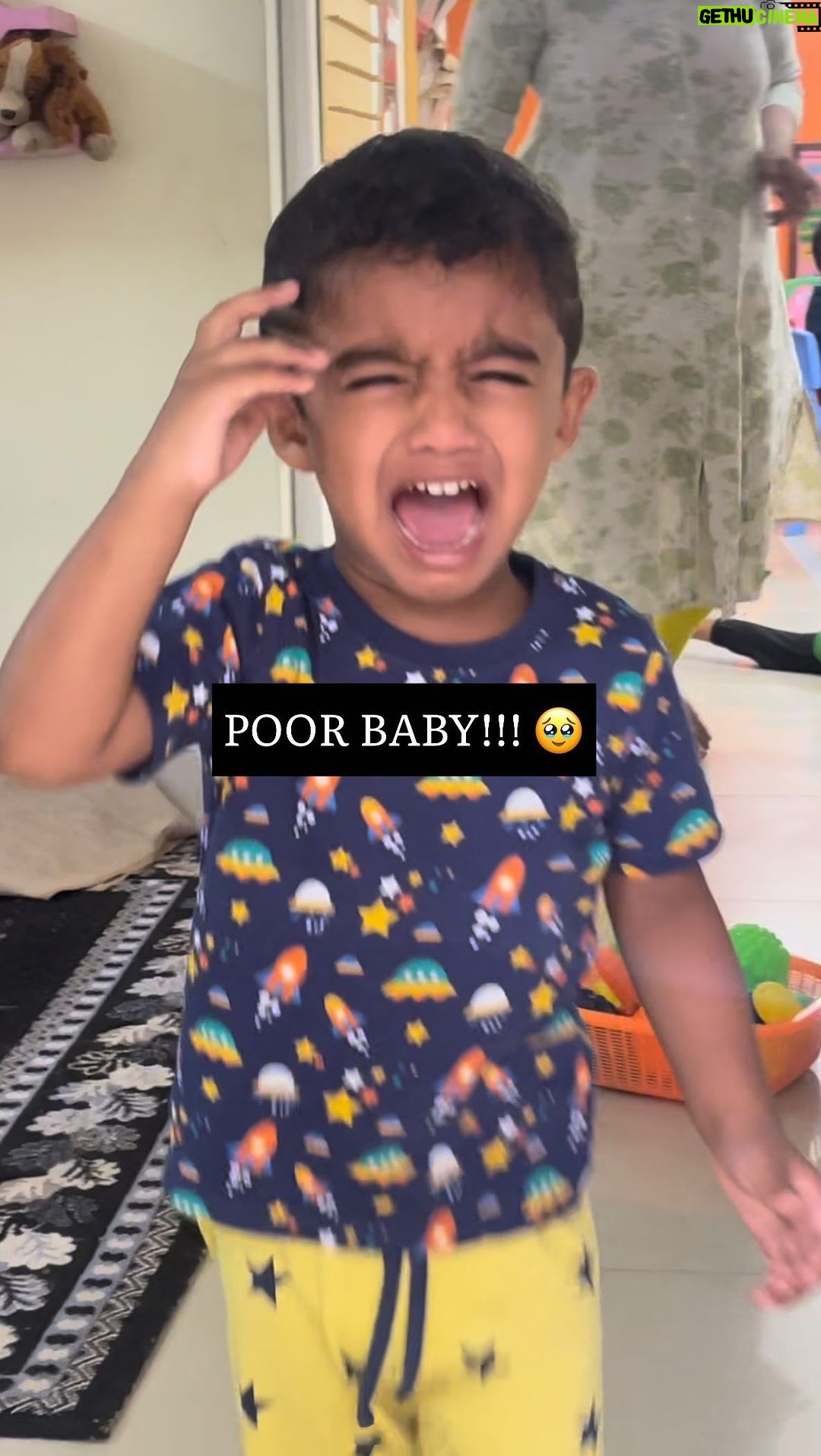 Archana Chandhoke Instagram - He was so excited to see me that he missed to see the other kid and controlled himself from crying till he came to me. His reaction made me feel sooooo bad. My poor baby ❤️🥹 Will be sharing some of our school memories with you! #playschool #playschooldiaries Chennai, India