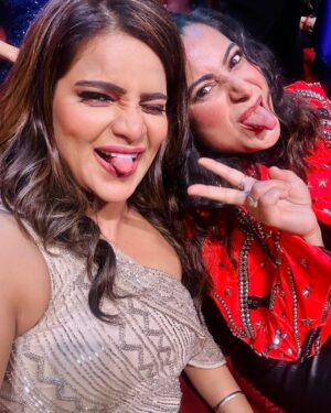 Archana Gautam Instagram - Meri Khatron ke Khiladi season 13 ki journey bhut kamal ki thi , I enjoyed and thank you so much my all fans and @colorstv or @itsrohitshetty sir yeh aapke pyaar ke Bina Adhuri thi 🙏🏻🙏🏻🙏🏻 
Styling by - @stylebysaachivj 
Makeup & Hair - @abhishekindu 
Outfit: @estrella_luxurycouture
Jewellery: @azotiique 
Team: @sanzimehta777  @styledbynikinagda