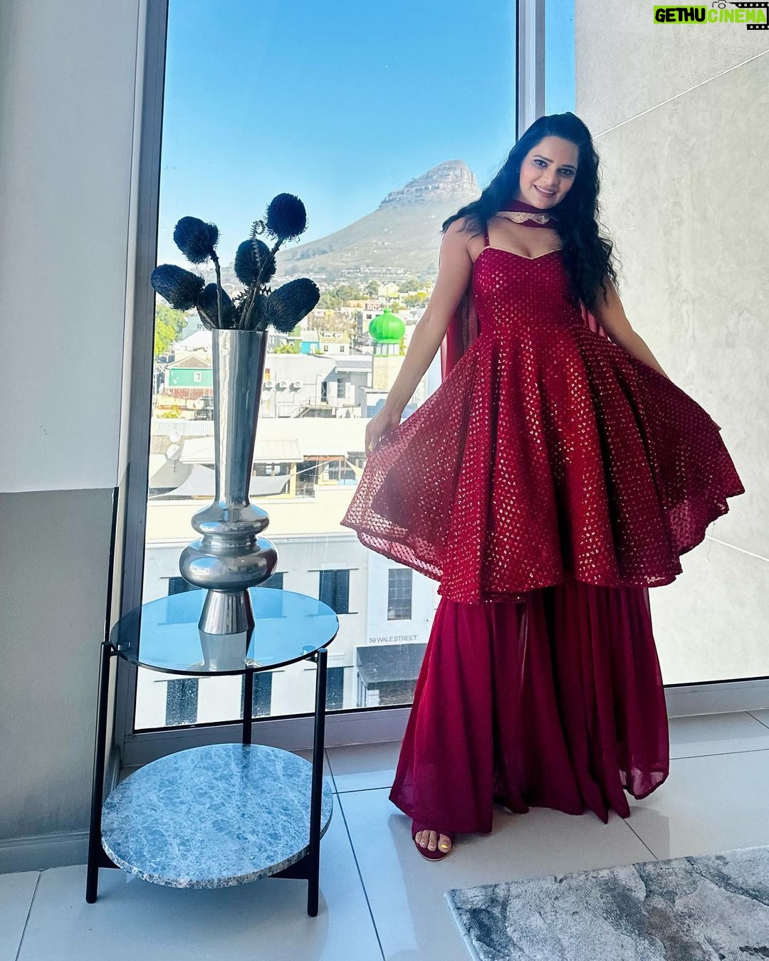 Archana Gautam Instagram - Indian look by @byutify.in Jewellery by - @pastel_pearls_jewellery #archanagautam #fashion #style #stylish #love #cute #photooftheday #nails #hair #beauty #beautiful #instagood #love #followback #instagramers #tweegram #photooftheday #20likes #amazing #smile #follow4follow #like4like #look Bo-Kaap, Cape Town