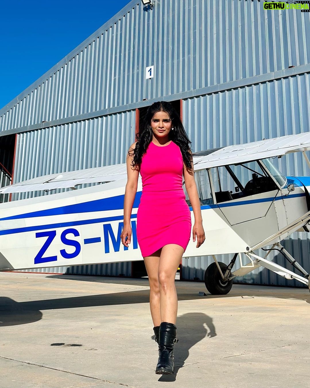 Archana Gautam Instagram - In Love with Cape Town 💕 😘🤗 #kkk @colorstv @officialjiocinema @voot #khatrokekhiladi Style by - @stylebysaachivj South Africa