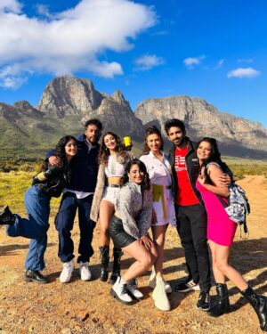 Archana Gautam Instagram - Pyaare khiladi 🥰 @divyankatripathidahiya #kkk #khatrokekhiladi #khatrokekhiladi13 
@aisharma812 , @nyra_banerjee , @arjitaneja , @dinojms , @rashmeetkaur , @soundousmoufakir ,