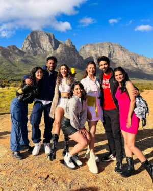 Archana Gautam Instagram - Pyaare khiladi 🥰 @divyankatripathidahiya #kkk #khatrokekhiladi #khatrokekhiladi13 
@aisharma812 , @nyra_banerjee , @arjitaneja , @dinojms , @rashmeetkaur , @soundousmoufakir ,