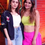Archana Gautam Instagram - क़िस्मत कितनी ही रोशन हो मेहनत की आग में जलना ज़रूरी है, मंज़िल कितनी ही पास हो कुछ क़दम चलना ज़रूरी है। @nushrrattbharuccha Makeup - @abhishekindu Outfit by - @jharnajana India