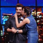 Archana Gautam Instagram - Puchhi 🙈 @arjunbijlani #archanagautam #arjunbijlani #entertainmentkiraathousefull Mumbai, Maharashtra
