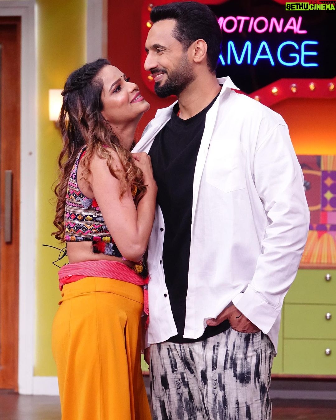 Archana Gautam Instagram - Entertainment ki Raat Housefull #entertainmentkiraathousefull Outfit by - @jharnajana Makeup & Hair - @abhishekindu Mumbai, Maharashtra