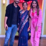 Archana Gautam Instagram - First time mummy #entertainmentkiraathousefull mein aayi hai , thank you so much mummy @sunita_gautam05 @colorstv @gulshanofficial06 India