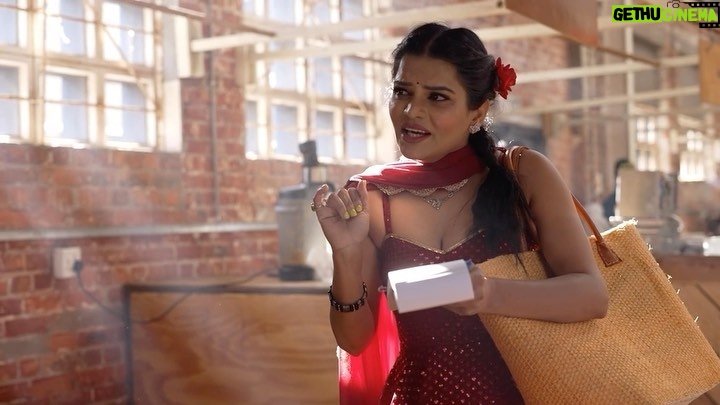 Archana Gautam Instagram - Spice Market mein masale pad gaye hai pheeke, dekh kar Archana ke nakhre teekhe teekhe! 😮💨 Dekhiye #KhatronKeKhiladi, aaj aur kal raat 9 baje, sirf #Colors par. #KKK13 #KhatronKeKhiladi13 @itsrohitshetty @archanagautamm