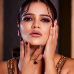 Archana Gautam Instagram - Brown Cinderella look 🤗 💄MUA , Hair & Styling :- @nehaadhvikmahajan 👗Gown :- @neerusindia India