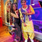 Archana Gautam Instagram - Dadi ke sath masti 😎 wo bhi Big Buzz mein 😂 @krushna30 #archanagautam Mumbai, Maharashtra