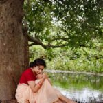 Archana Kavi Instagram - 𝐚𝐧 𝐨𝐫𝐝𝐢𝐧𝐚𝐫𝐲 𝐖𝐎𝐌𝐀𝐍❗️ . . Featuring ARCHANA KAVI @archanakavi Concept & DOP: @a_isography CC: @jaanki_sarees_ MUA: @ayra_by_jashma Assistedby: @ashik_04_ #women #woman #womaninframe #actress #malayalamactress