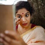 Archana Kavi Instagram - 𝐚𝐧 𝐨𝐫𝐝𝐢𝐧𝐚𝐫𝐲 𝐖𝐎𝐌𝐀𝐍❗️ . . Featuring ARCHANA KAVI @archanakavi Concept & DOP: @a_isography CC: @jaanki_sarees_ MUA: @ayra_by_jashma Assistedby: @ashik_04_ #women #woman #womaninframe #actress #malayalamactress