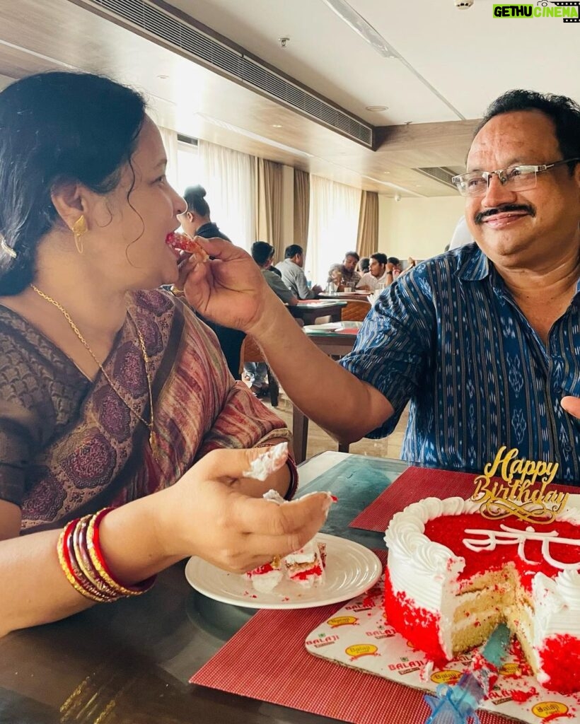 Archana Padhi Instagram - Happy ANNIVERSARY MAA BABA❤️❤️….m blessed to have u..my 24*7 support system ❣️❣️