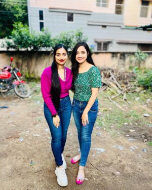 Archana Padhi Instagram - Had to meet @dr_archu._padhi di in bargarh as i am in sambalpur for two days❤️🥰
And had lots of talk🤭❤️
.
.
#sambalpur #archanapadhi #jyotirmayeenayak #meet #talk #bargarh #fyp #fypシ #explore
