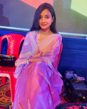 Archana Padhi Instagram - Love this SADGI in maa’s SAREE💓

#archupadhicostume #archupadhistageshow #backstage