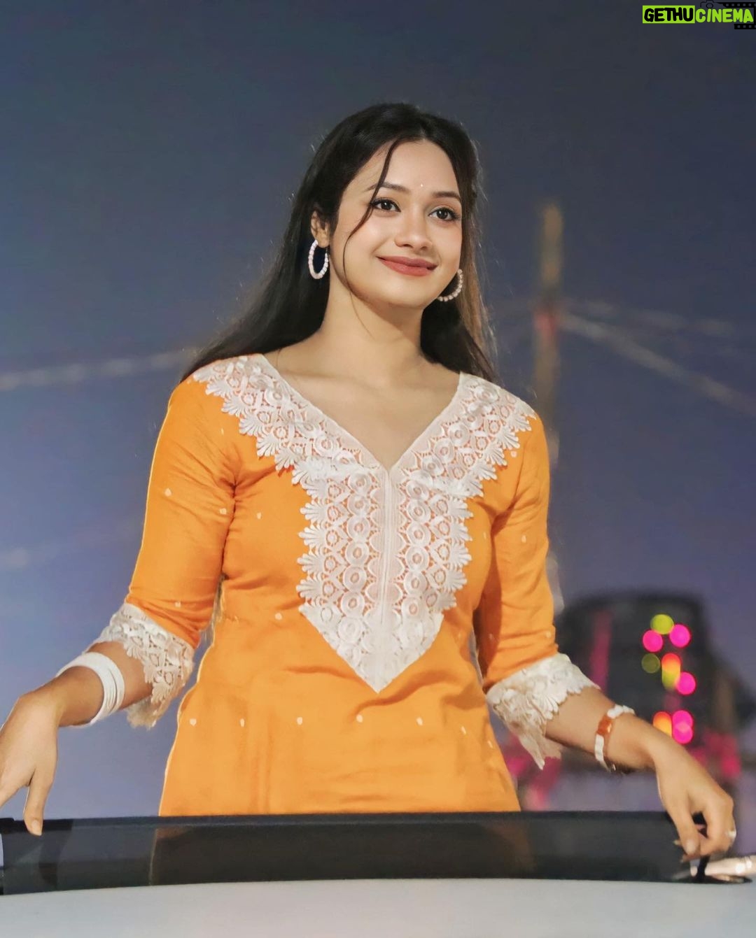 Archana Padhi - 52.9K Likes - Phulmuthi BINKA ❤️show
Costume @jsr_stylista ❤️🩹