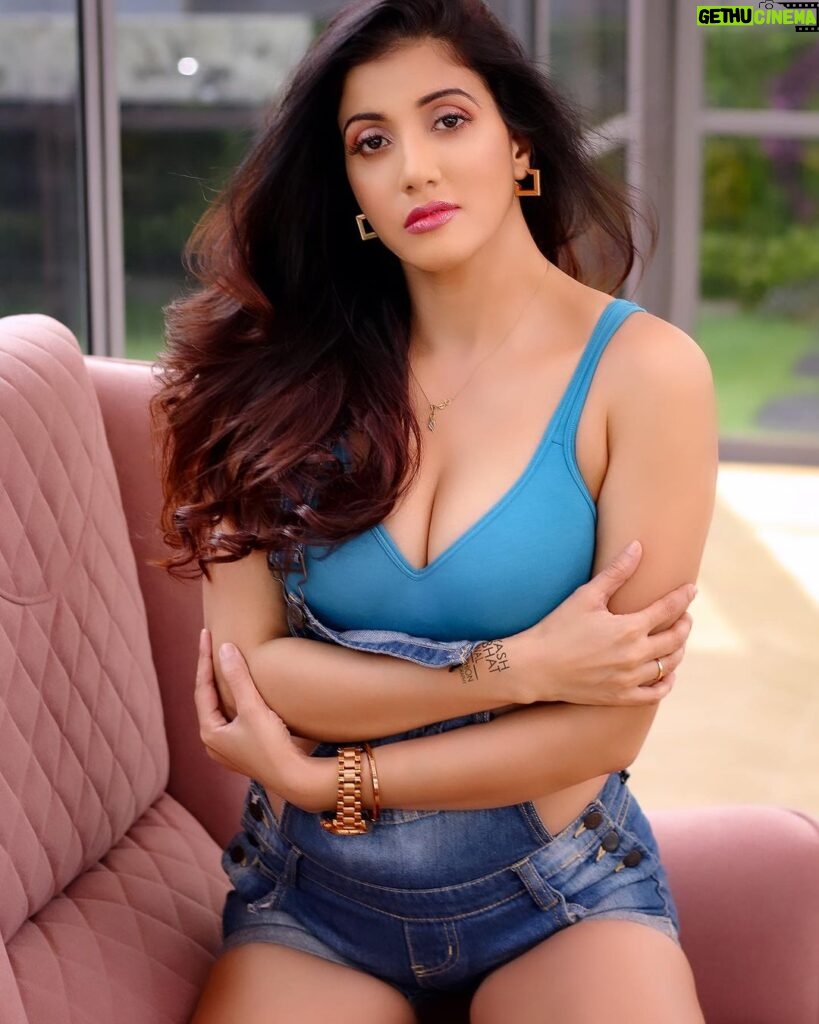 Archana Singh Rajput Instagram - Clicked by: @yash_bhatwal_photography Makeup and hair: @makeupdiariesbypriyanka Outfit: @calvinklein @onlyindia #style #love #passion #cute #girl #fashioninsta #beauty #blogger #instapic #instadaily #instagood #instalike #archanasinghrajput #instagram#music #gratitude #actress #model #mumbai #india @rajput_archanasingh Mumbai, Maharashtra