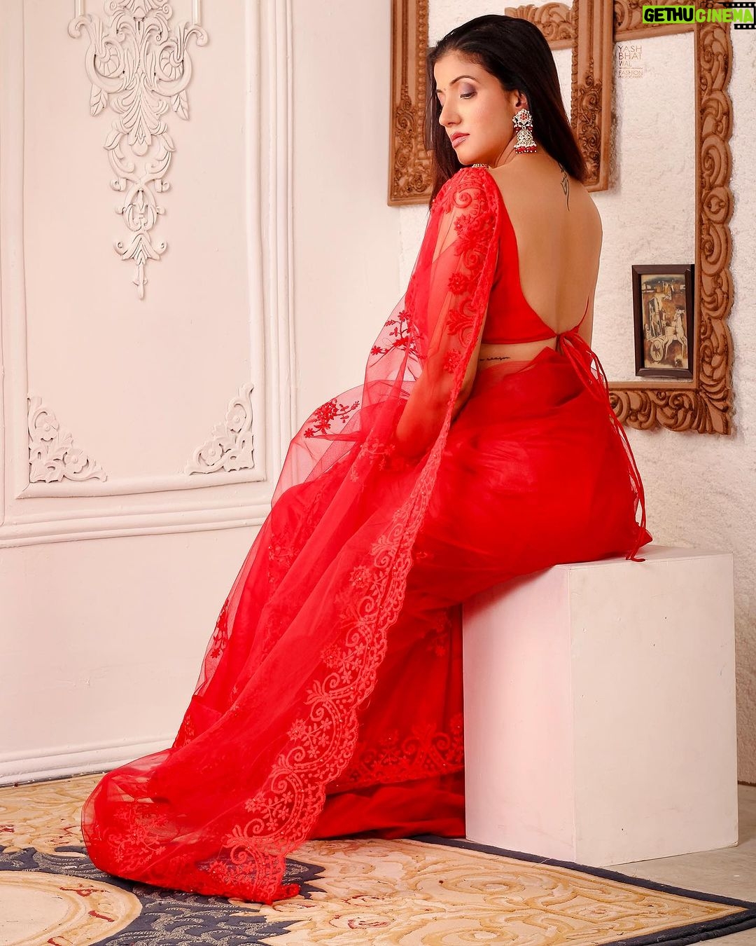 Archana Singh Rajput Instagram - Clicked by: @yash_bhatwal_photography Makeup and hair: @makeupdiariesbypriyanka Location: @33rainbows.in #style #love #passion #cute #girl #fashioninsta #beauty #blogger #instapic #instadaily #instagood #instalike #archanasinghrajput #instagram#music #gratitude #actress #model #mumbai #india @rajput_archanasingh Mumbai - मुंबई