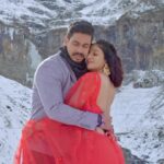Archana Singh Rajput Instagram - “Tumse Pyaar Hai” Song out Ft. @s.shubham7000 & @rajput_archanasingh Director - @bajrangbadshah Choreographer - @iamrsk_9 SONG - TUMSE PYAAR HAI DIRECTOR - BAJRANG BADSHAH FEATURING - S.SHUBHAM & ARCHANA SINGH RAJPUT SINGER - @s.shubham7000 LYRICIST & COMPOSER - S.SHUBHAM MUSIC DIRECTOR - BAJRANG BADSHAH MUSIC PRODUCTION & ARRANGEMENTS - @sandeepmitraofficial RECORDED AT KRISHNA AUDIO GOREGAON @krishnaaudio @aamirshaikh2095 MIX AND MASTERED - @uddipansharma_ CHOREOGRAPHER - @iamrsk_9 MOTION POSTER - @pixelforestfilmstudio POSTER - Prathamesh EDIT - @mn2.bhatiya MAKE UP & HAIR STYLE- @glitterbytabrezkhan DRONE - PRINCE (KULLU - MANALI) ASSISTANT DIRECTOR - RAHUL KAMBLE ASSISTANT CHOREOGRAPHER - @iamlaxmidaslee ART DIRECTOR - RAJ GHOIL #tumsepyaarhai #sshubham #archanasinghrajput #newsong #newromanticsong #reels #rsk Mumbai, Maharashtra
