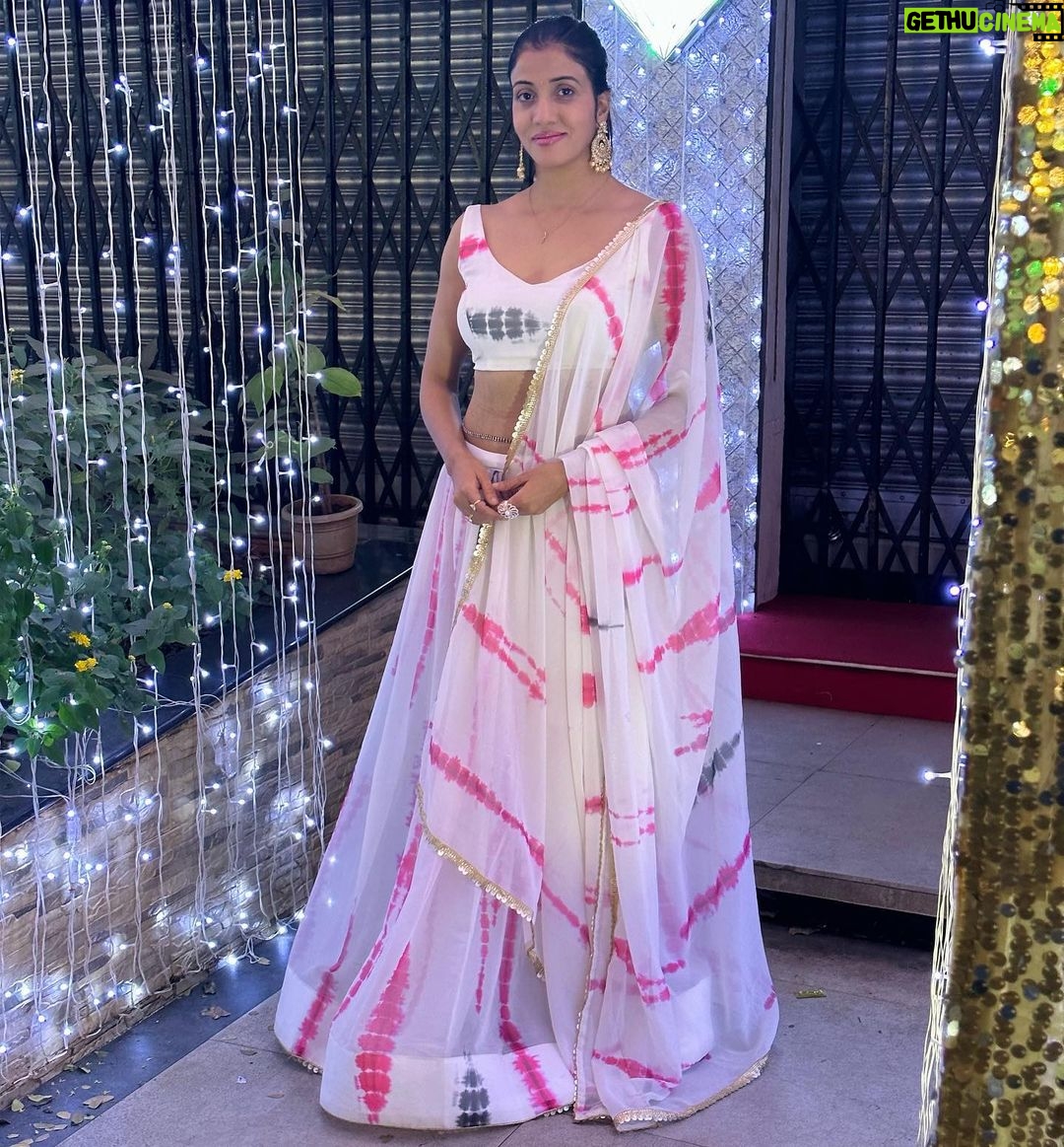 Archana Singh Rajput Instagram - I only radiate good vibes 💕 Mumbai - मुंबई