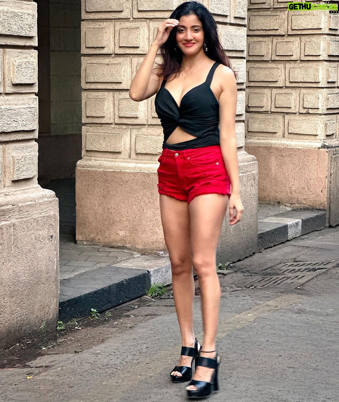 Archana Singh Rajput Instagram - “Oh hey there.” Mumbai, Maharashtra