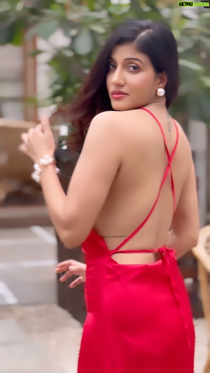 Archana Singh Rajput Instagram - जाने ऐसी क्या बात है ‘इश्क़’ में? लोग मरते है, मगर फिर भी करते है🌸 Clicked by: @yash_bhatwal_photography Makeup and hair: @makeupdiariesbypriyanka Outfit: @luluandskyofficial Location: @truetrammtrunk #style #love #passion #cute #girl #fashioninsta #beauty #blogger #instapic #instadaily #instagood #instalike #archanasinghrajput #instagram#music #gratitude #actress #model #mumbai #india @rajput_archanasingh Mumbai, Maharashtra