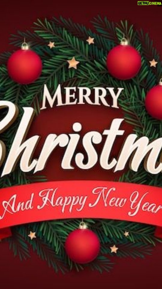 Archana Suseelan Instagram - Merry Christmas to everyone @praveen2261 @leenasuseelan