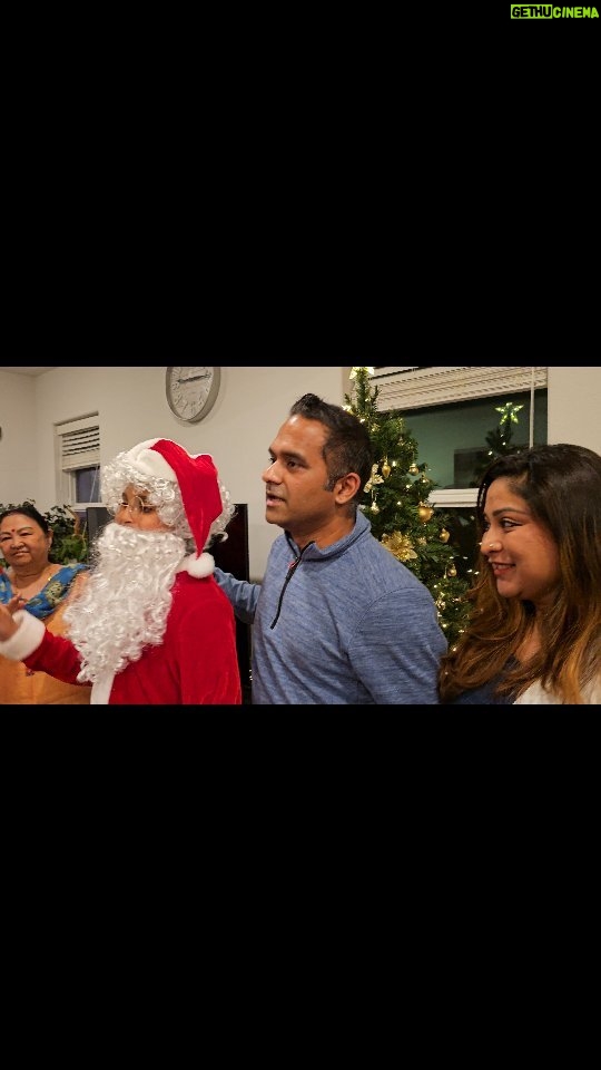Archana Suseelan Instagram - Christmas Carol at home , thank you @eccmafamily