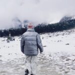 Ariah Agarwal Instagram - I was upto snow good ⛄️ Also, meet my cool friend (last slide) . . . #zeropoint #lachung #sikkim #northsikkim #yumthangvalley #snow #snow2023 #snowman Lachung , Zero Point , Yumthang Valley