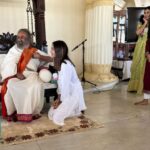 Ariah Agarwal Instagram - Gurudev - Hmmmmm Us- 😍😍😍🥺😅❤️‍🩹❤️ . . . . . #artofliving #Jaigurudev #srisriravishankar #lovehim