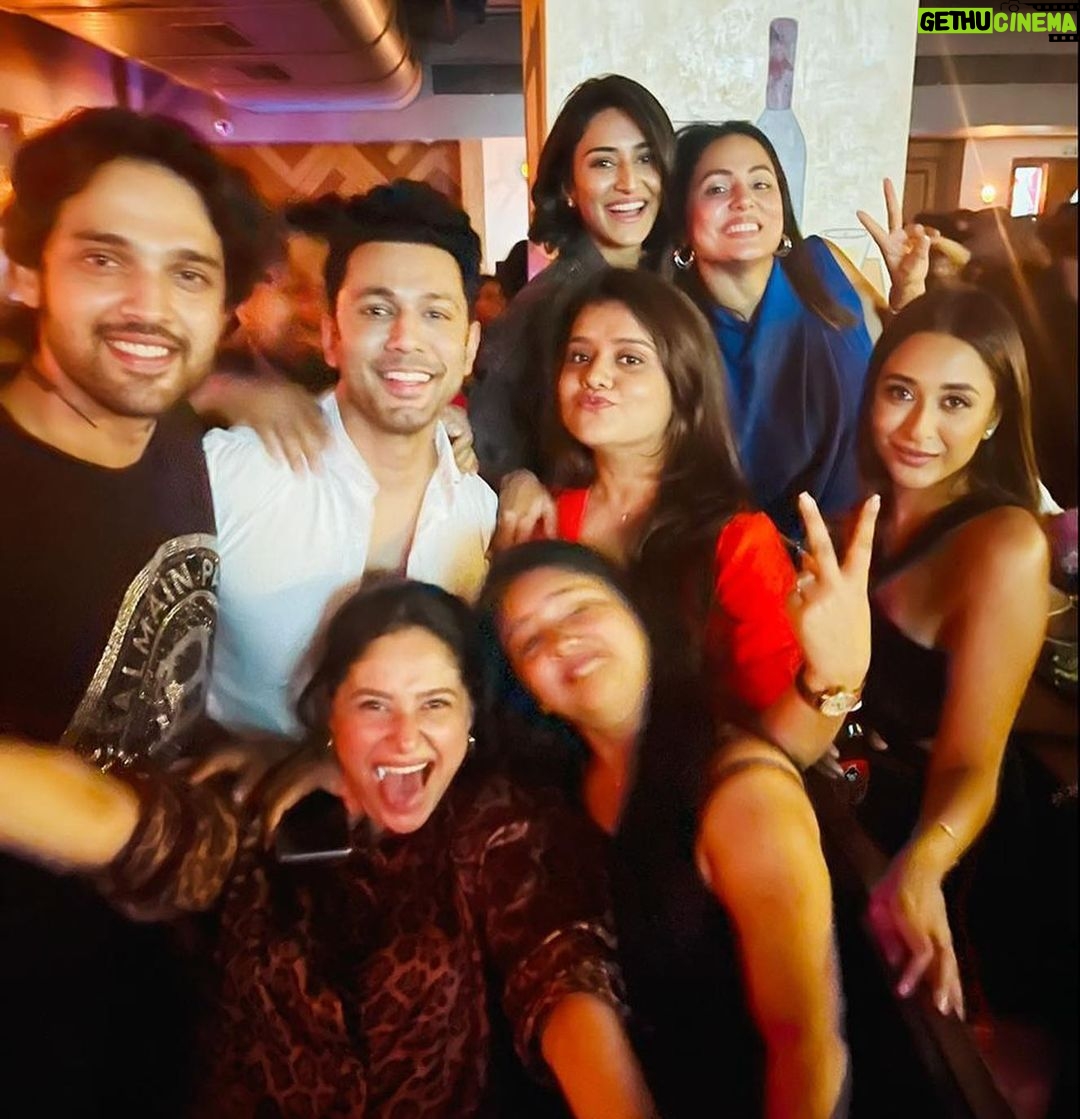 Ariah Agarwal Instagram - Blurry nights, happy faces ❤️ ♾ 🧿