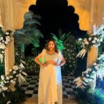 Ariah Agarwal Instagram - Wearing @kosha.couture for Indian Gatsby #adusheartgoesboom . . . Pushkar, Rajasthan.