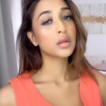 Ariah Agarwal Instagram - Arriving 🔜🚨Wedding Szn!✨ Glitz eyes and Glam vibes! Watch my/this video to achieve the perfect #WeddingAttendee look for any function for @n.y.bae 😍 Our besties: ✅ NY Bae Dewy Drops Liquid Foundation (Flat White) MRP: 229/- ✅ NY Bae Runway Radiance Compact Powder (Honey) MRP: 220/- ✅ NY Bae Sunset Skyline Blush (Cloudy Pink) MRP: 230/- ✅ NY Bae Shine & Shimmer Highlighter (Glow Gold) MRP: 275/- ✅ NY Bae Shimmer Drops Liquid Foundation MRP: 249/- ✅ NY Bae Long Eye-Land Deep Intense Kajal MRP: 90/- @n.y.bae @letspurplle #makeup #makeupartist #makeupvideos #makeuptutorial #ariahagarwal #nybae #collab #budgetfriendly