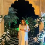 Ariah Agarwal Instagram - Wearing @kosha.couture for Indian Gatsby #adusheartgoesboom . . . Pushkar, Rajasthan.