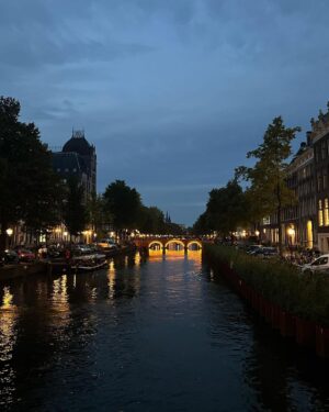 Ariah Agarwal Instagram - Canal you feel the love? ♥️
.
.
.
Amsterdam, Netherlands