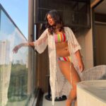 Ariyana Glory Instagram - Now’s the Time. You Have the Potential, so… Don’t Get Trapped in Your Own Closed Mind and… Don’t Fear Failure or What Others Think, but… Be Curious and… Be Different , That’s How I Think #ariyanaglory #ariyana