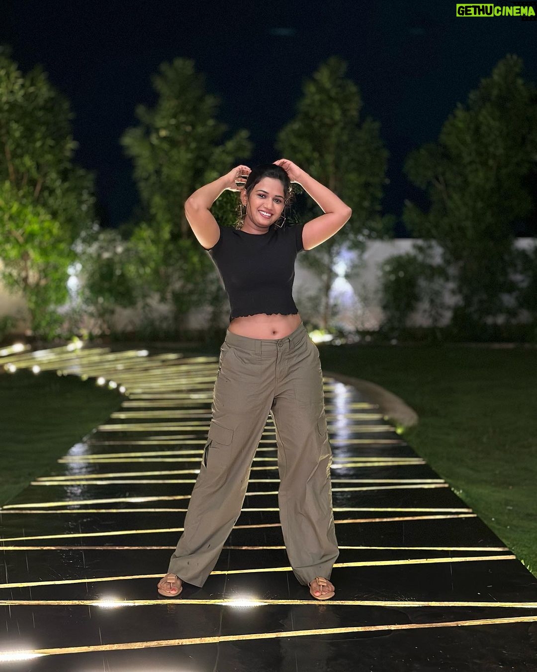Ariyana Glory Instagram - Never stop fighting until you arrive at your destined place - that is, the unique you. ...