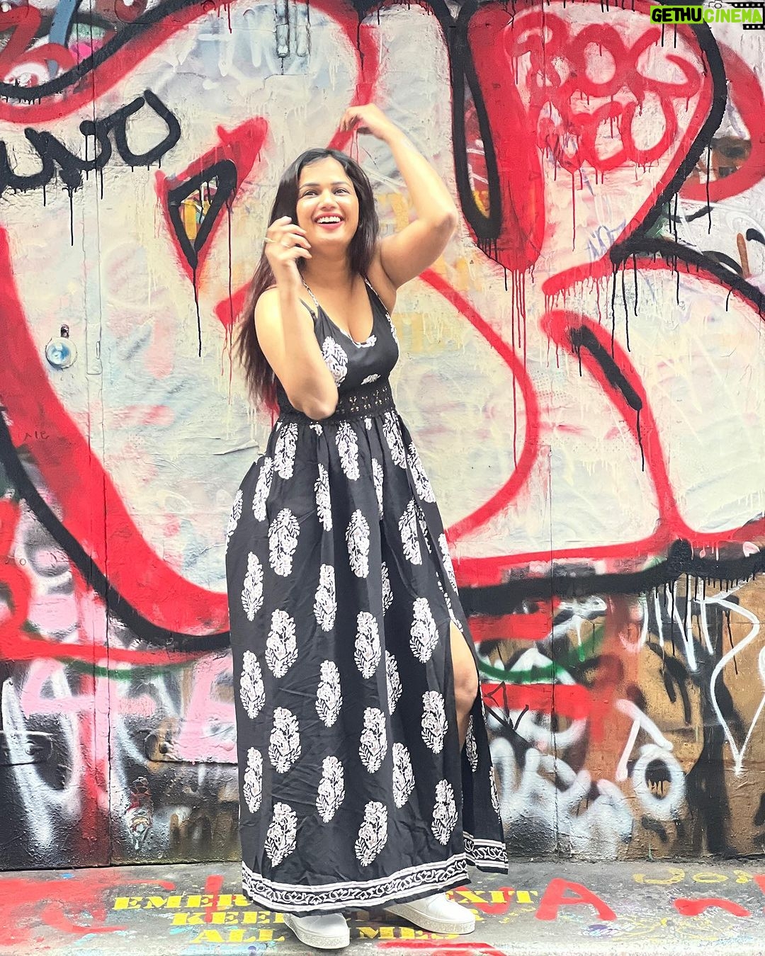 Ariyana Glory Instagram - #memories #ariyanaglory #ariyana #melbourne #australia #graffitiart #graffitylane Street Art Graffiti - Hosier Lane, Melbourne