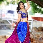 Ariyana Glory Instagram - Traditional fashion and looks never go out of style 🤗 Modern thinking, traditional look. ...😘 Jewellery @yuvi_collections Costume @firoz_design_studio Click by @venkat_photography_hyd