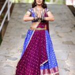 Ariyana Glory Instagram - Traditional fashion and looks never go out of style 🤗 Modern thinking, traditional look. ...😘 Jewellery @yuvi_collections Costume @firoz_design_studio Click by @venkat_photography_hyd