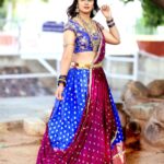 Ariyana Glory Instagram - Traditional fashion and looks never go out of style 🤗 Modern thinking, traditional look. ...😘 Jewellery @yuvi_collections Costume @firoz_design_studio Click by @venkat_photography_hyd
